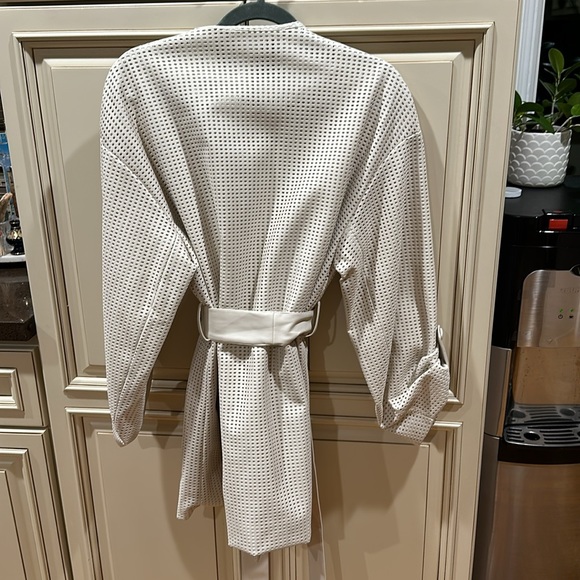 Vinyl cream Zara jacket - Picture 4 of 4